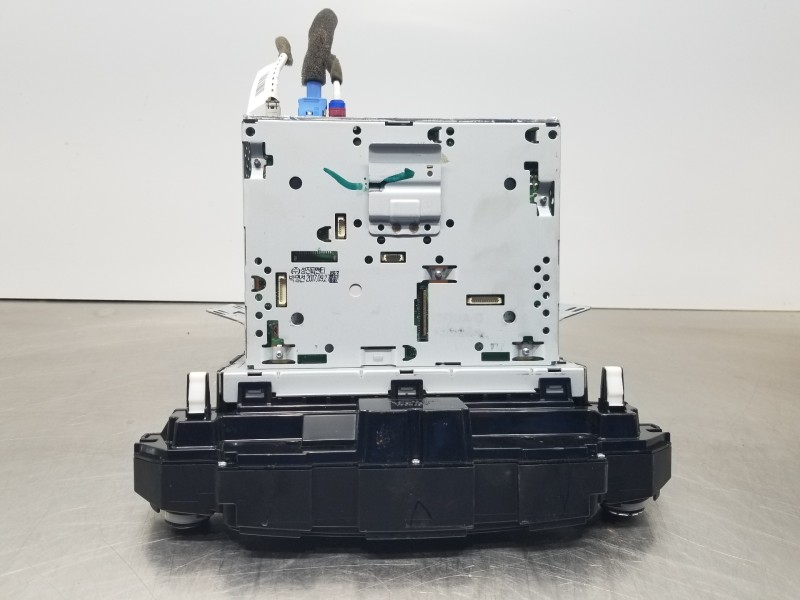 Recambio de pantalla multifuncion para hyundai tucson tl referencia OEM IAM 96560D71004X  