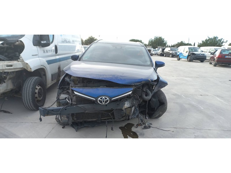 toyota avensis touring sports del año 2015