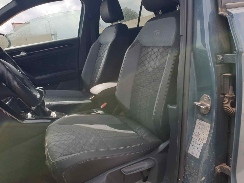 volkswagen t-roc del año 2022