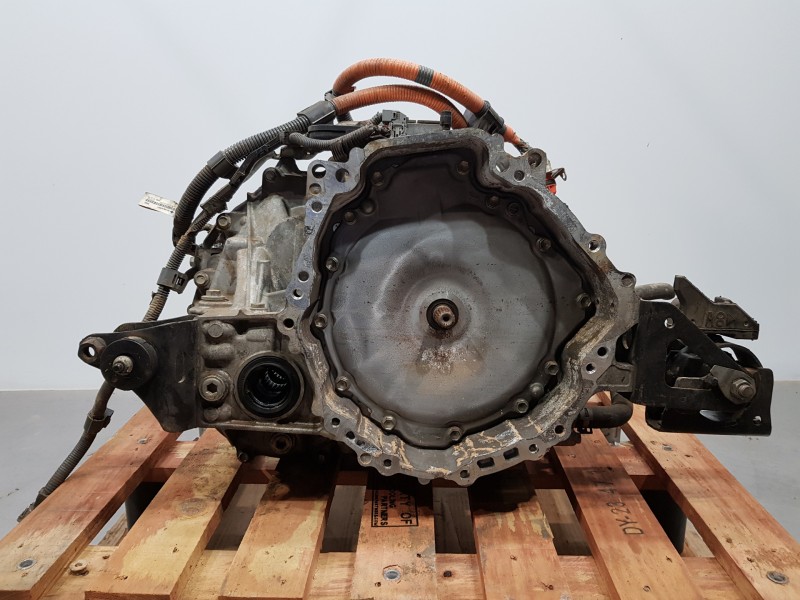 Recambio de caja cambios para toyota auris touring sports (e18) hybrid advance referencia OEM IAM 3090047084  