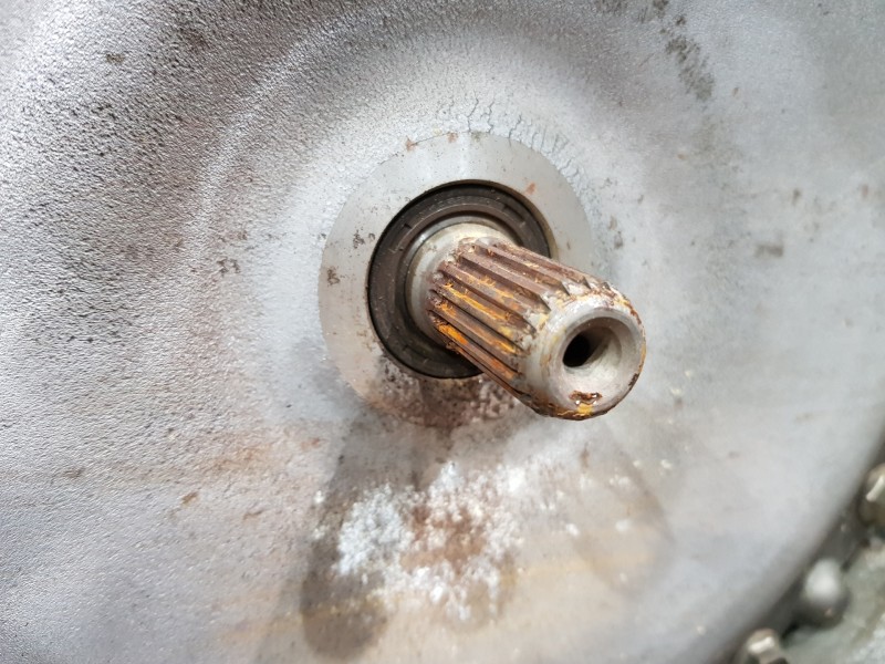 Recambio de caja cambios para toyota auris touring sports (e18) hybrid advance referencia OEM IAM 3090047084  