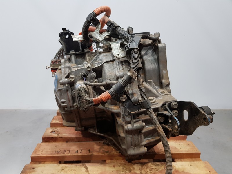 Recambio de caja cambios para toyota auris touring sports (e18) hybrid advance referencia OEM IAM 3090047084   Recambio de caja cambios para toyota auris touring sports (e18) hybrid advance referencia OEM IAM 3090047084