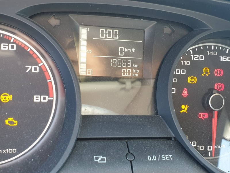 seat ibiza (6j5) del año 2015