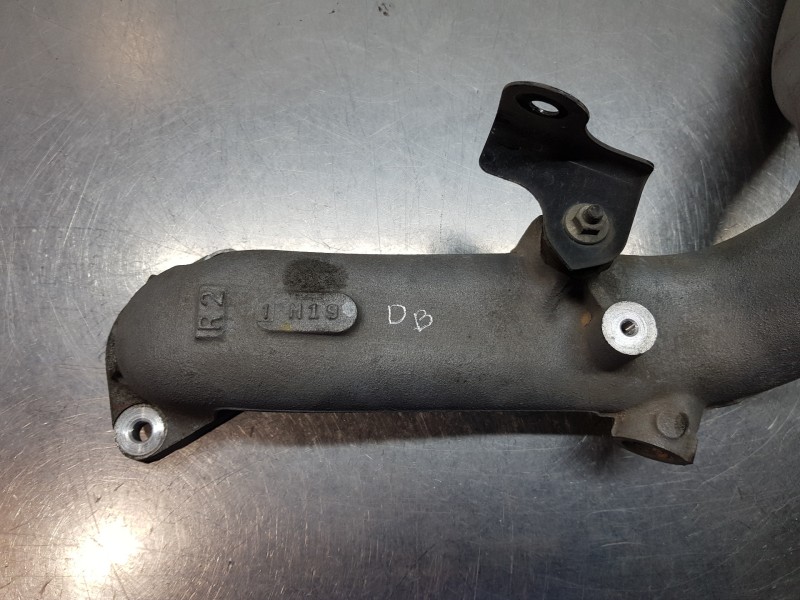 Recambio de tubo presion turbocompresor para mazda 6 lim. (gh) sport referencia OEM IAM R2AA13330B R2AA13220C  Recambio de tubo presion turbocompresor para mazda 6 lim. (gh) sport referencia OEM IAM R2AA13330B R2AA13220C