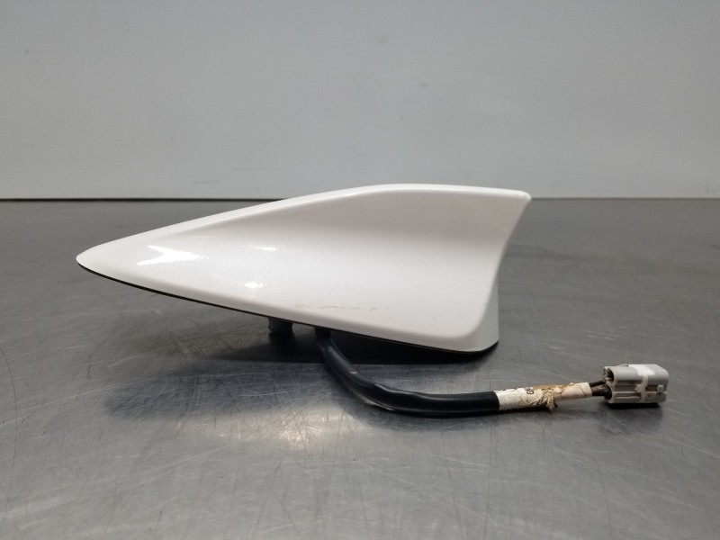 Recambio de antena para mazda cx-5 advantage referencia OEM IAM GML86693051   Recambio de antena para mazda cx-5 advantage referencia OEM IAM GML86693051