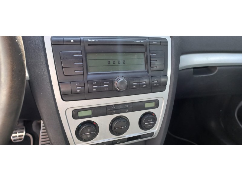 skoda octavia berlina (1z3) del año 2007