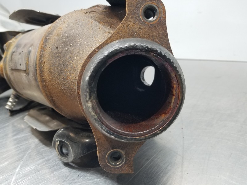 Recambio de catalizador para lexus nx essence referencia OEM IAM 2505136410 36410 