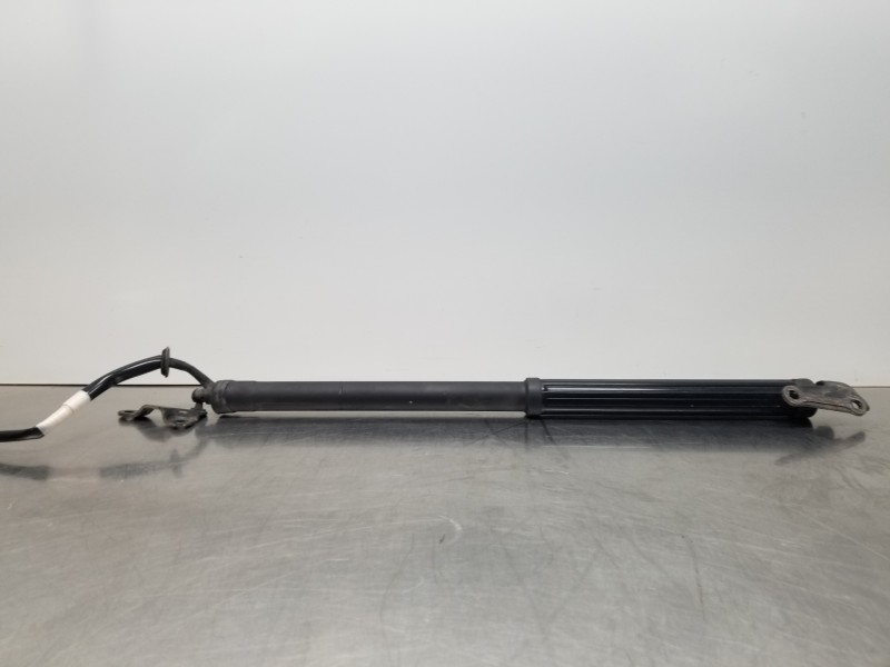 Recambio de amortiguadores maletero / porton para lexus nx essence referencia OEM IAM 6891079019 6891078022 