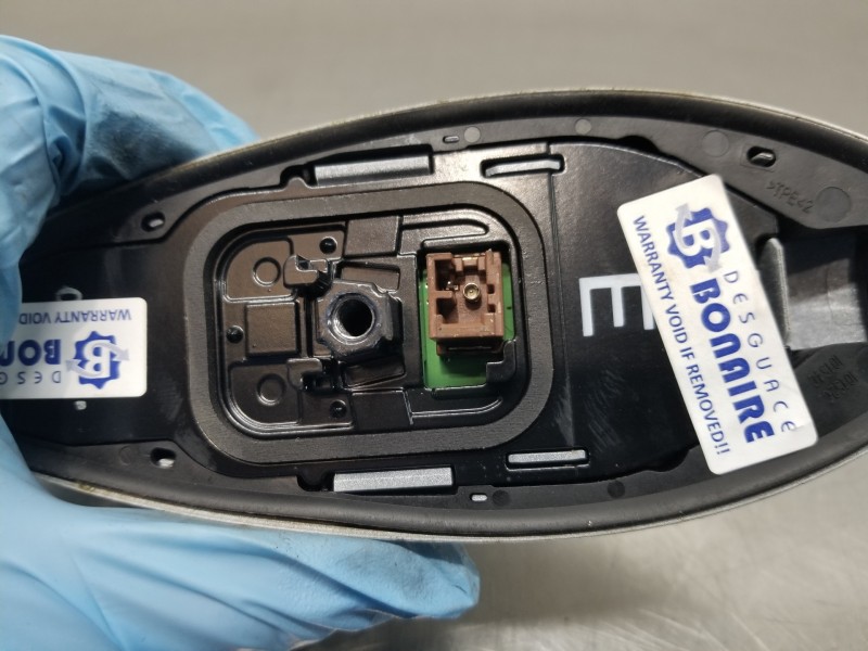 Recambio de antena para lexus nx essence referencia OEM IAM 8676048070  