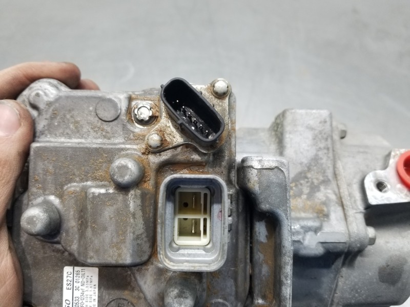 Recambio de compresor aire acondicionado para lexus nx essence referencia OEM IAM 8837033030 0422000533 