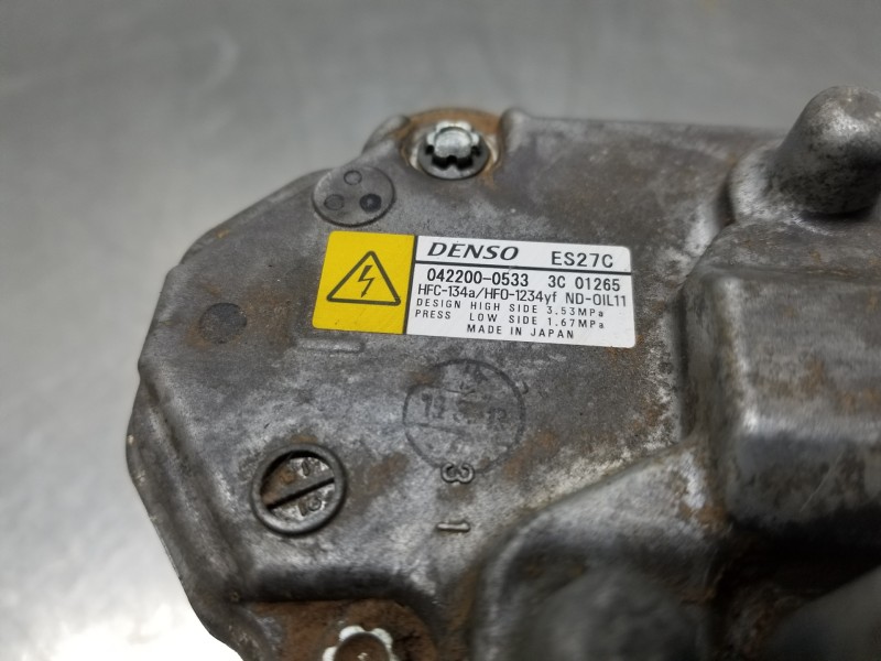 Recambio de compresor aire acondicionado para lexus nx essence referencia OEM IAM 8837033030 0422000533 