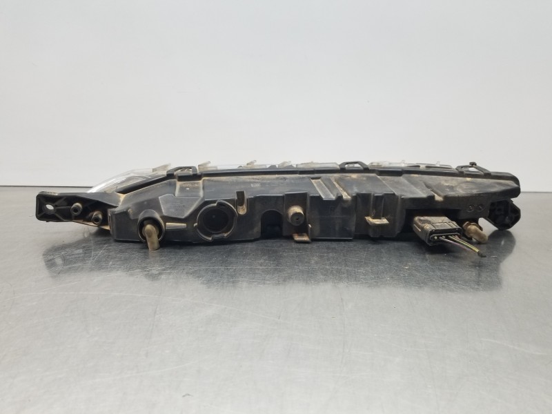 Recambio de piloto delantero derecho para citroen c4 grand picasso spacetourer referencia OEM IAM 9822653180  