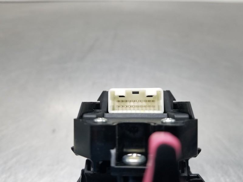 Recambio de mando elevalunas delantero izquierdo para lexus nx essence referencia OEM IAM 8404078030  