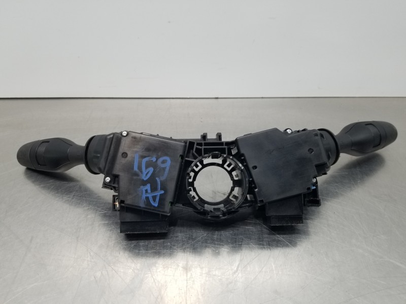 Recambio de mando multifuncion para lexus nx essence referencia OEM IAM 8414078010 8465278020 