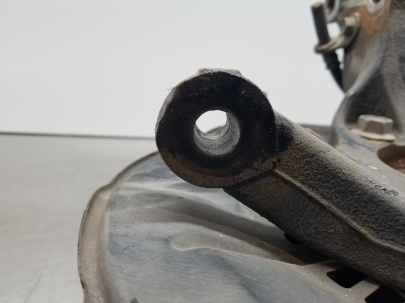 Recambio de mangueta delantera izquierda para lexus nx essence referencia OEM IAM 4321278010  