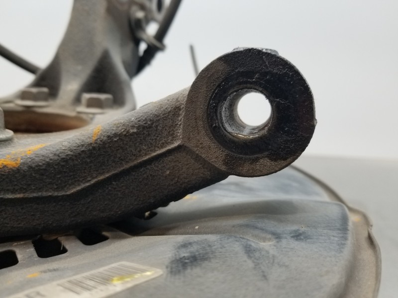 Recambio de mangueta delantera derecha para lexus nx essence referencia OEM IAM 4321178010  