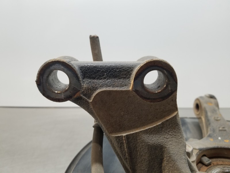 Recambio de mangueta delantera derecha para lexus nx essence referencia OEM IAM 4321178010  