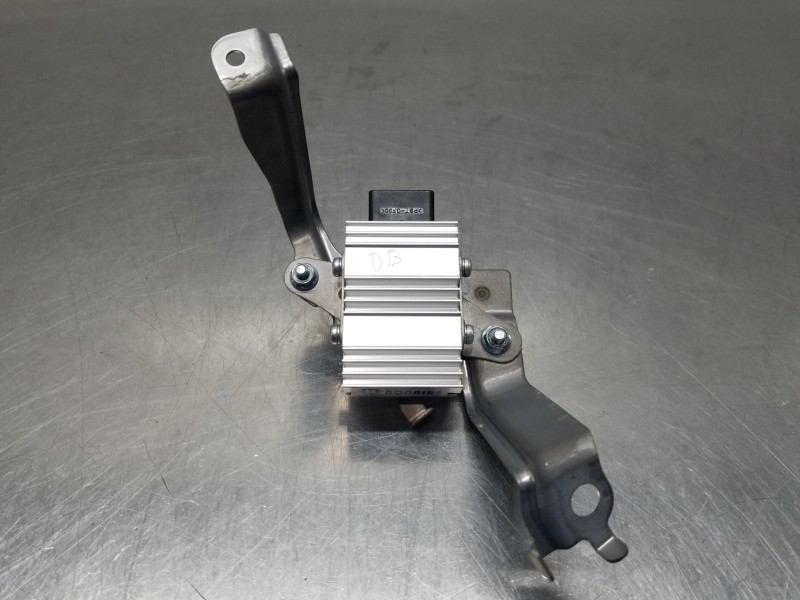 Recambio de modulo electronico para lexus nx essence referencia OEM IAM 8957078010 1049935094 