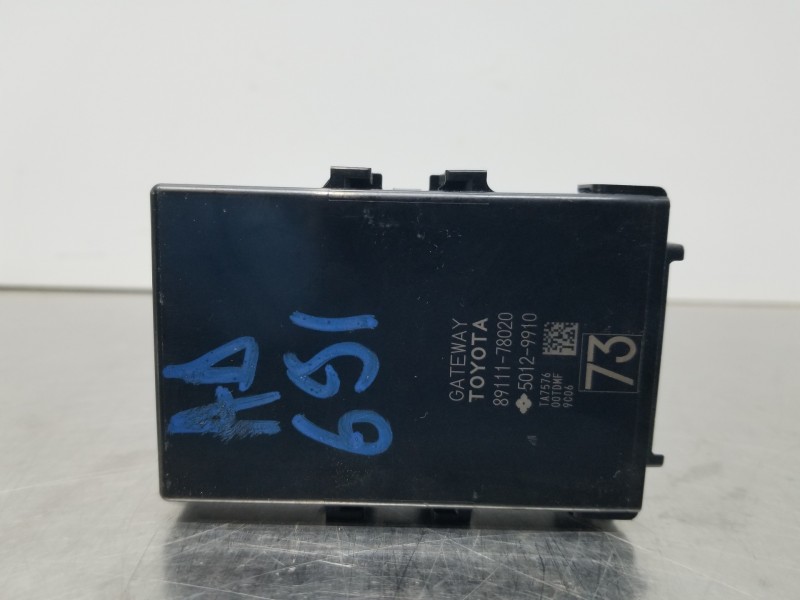 Recambio de modulo electronico para lexus nx essence referencia OEM IAM 8911178020  