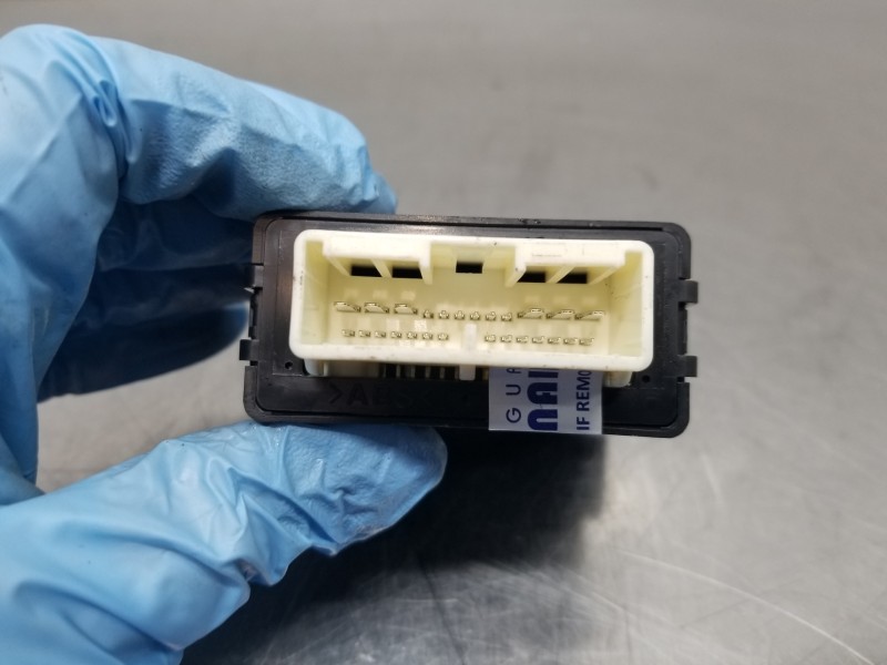 Recambio de modulo electronico para lexus nx essence referencia OEM IAM 8594042030 4230002080 