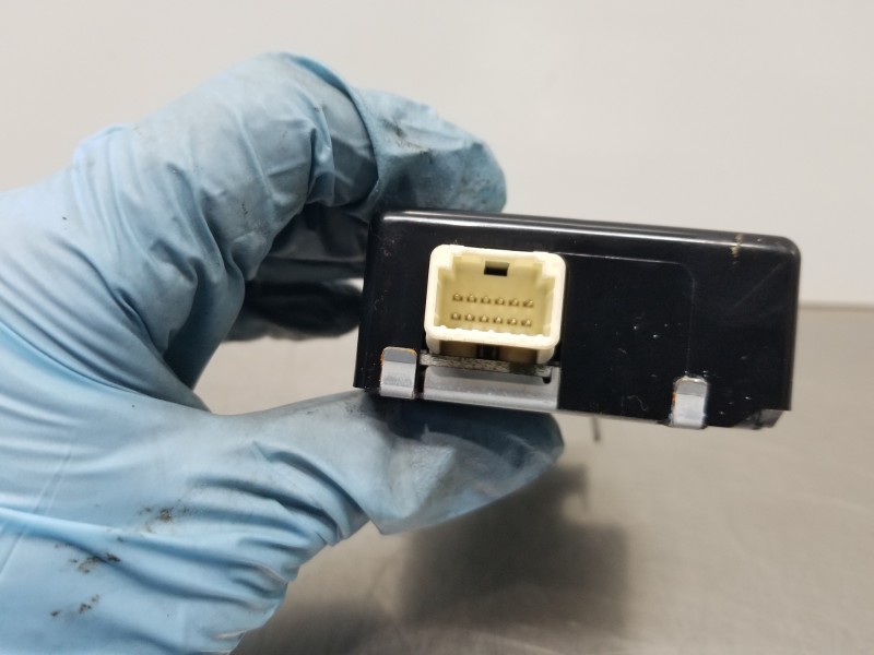 Recambio de modulo electronico para lexus nx essence referencia OEM IAM 897B078061 61G082000 