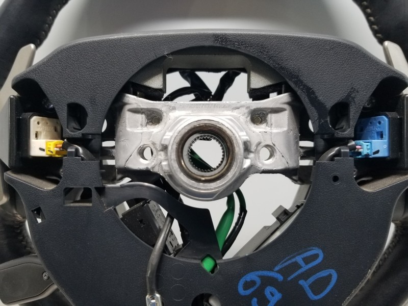 Recambio de volante para lexus nx essence referencia OEM IAM 4510053481C0  