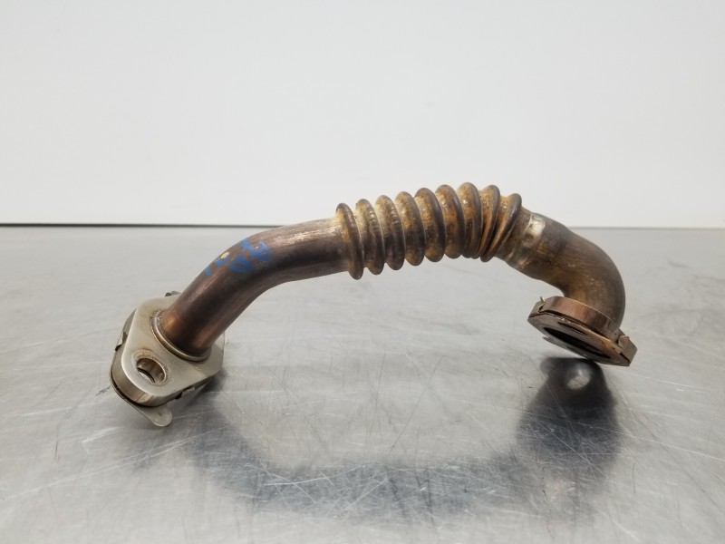 Recambio de tubo para lexus nx essence referencia OEM IAM 2561236010  