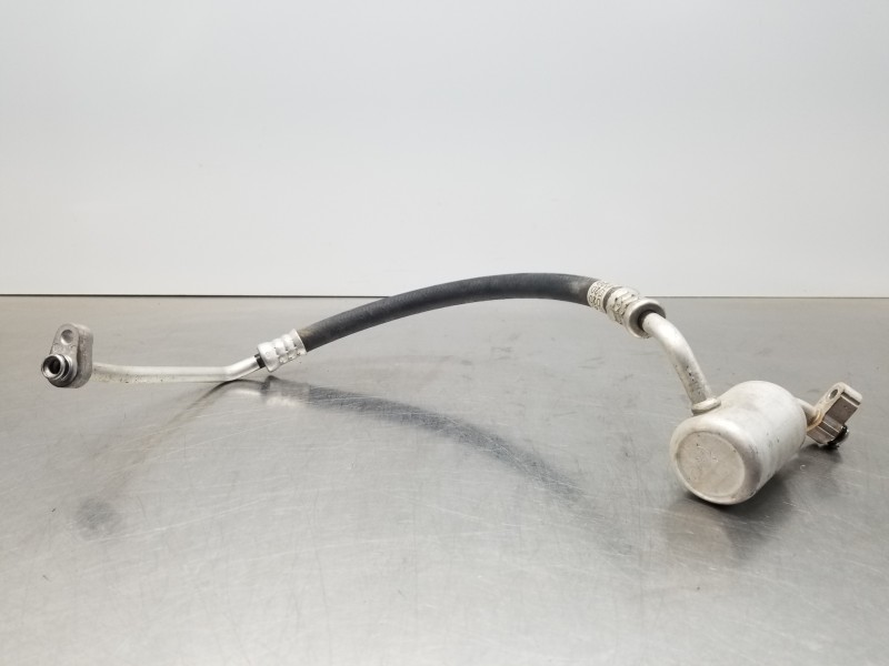 Recambio de tubos aire acondicionado para lexus nx essence referencia OEM IAM 8870378040  