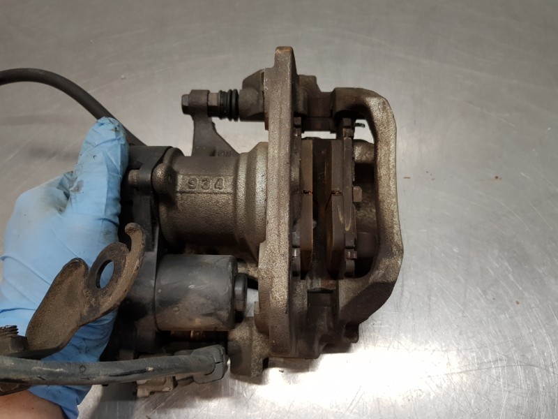 Recambio de pinza freno trasera derecha para lexus nx essence referencia OEM IAM 4783078010  