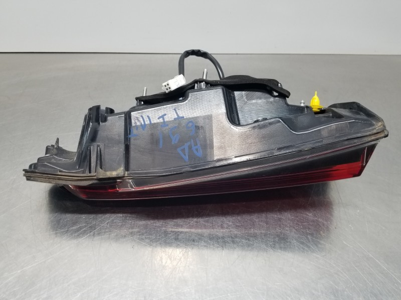 Recambio de piloto trasero izquierdo interior para lexus nx essence referencia OEM IAM 8159078050  