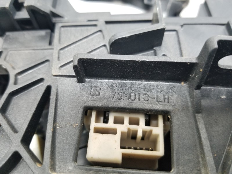 Recambio de palanca cambio para lexus nx essence referencia OEM IAM 3355078021  