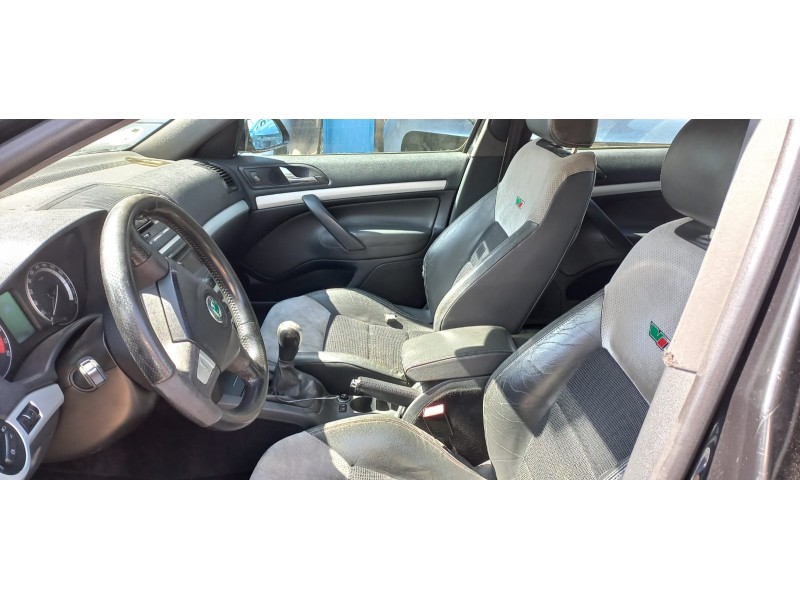 skoda octavia berlina (1z3) del año 2007