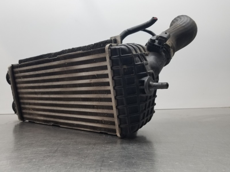 Recambio de intercooler para hyundai tucson tl referencia OEM IAM 282702A430 282712A440 