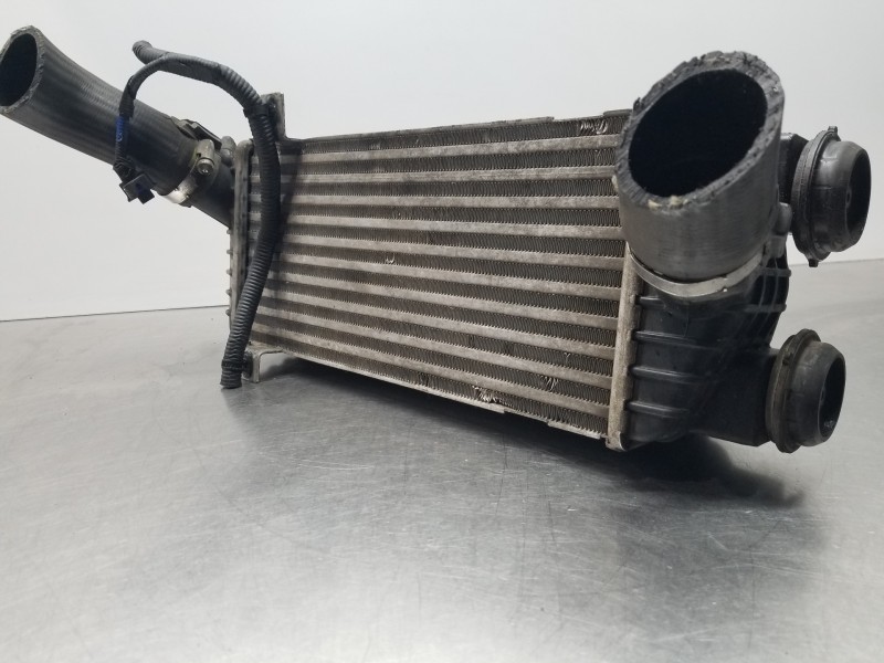 Recambio de intercooler para hyundai tucson tl referencia OEM IAM 282702A430 282712A440 