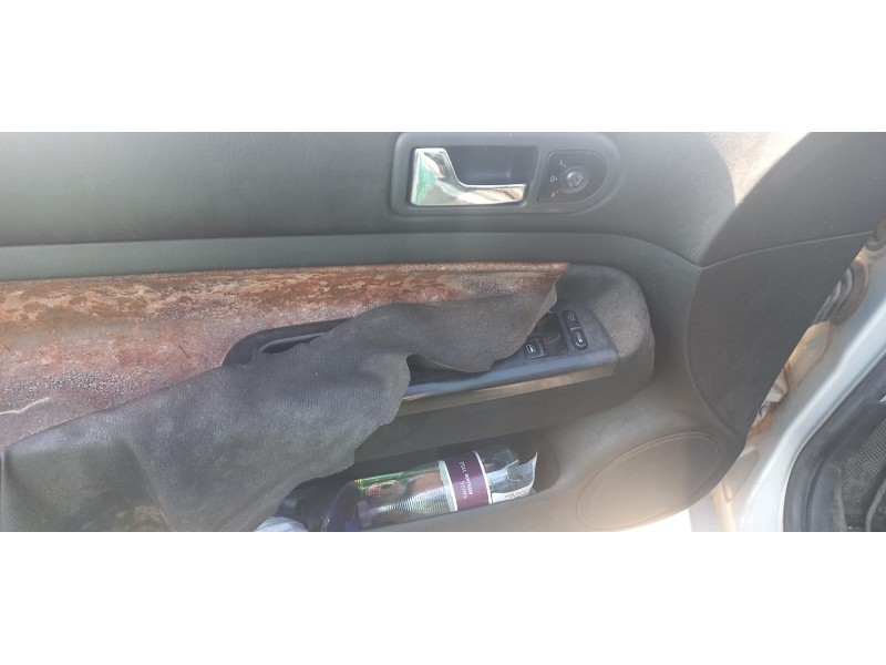 volkswagen golf iv berlina (1j1) del año 2000