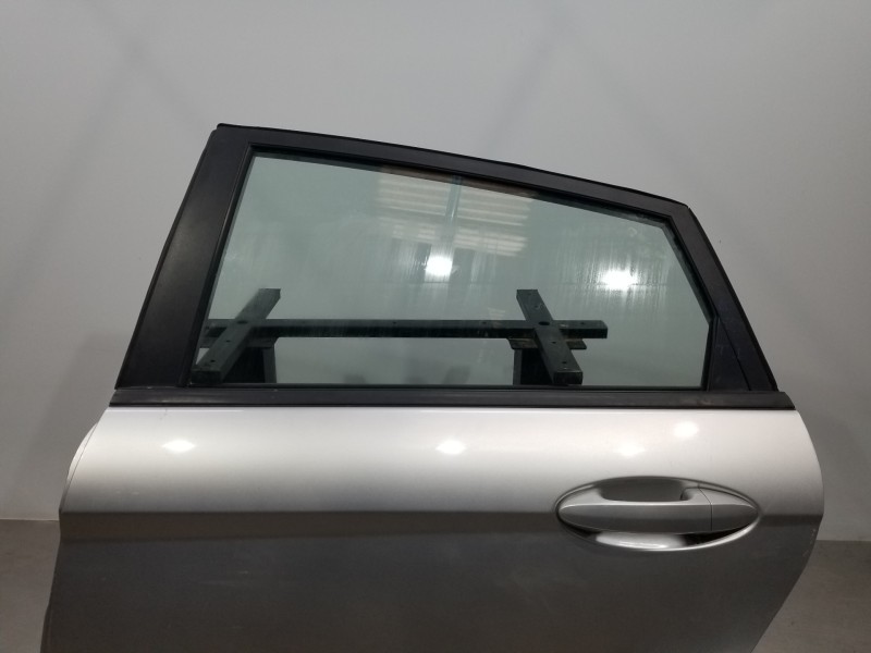 Recambio de puerta trasera izquierda para ford fiesta (ccn) confort referencia OEM IAM 1692503 P8A61A24631KA  Recambio de puerta trasera izquierda para ford fiesta (ccn) confort referencia OEM IAM 1692503 P8A61A24631KA