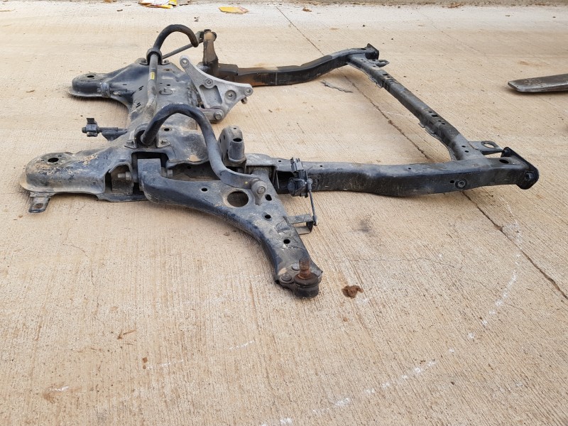 Recambio de puente delantero para opel mokka x selective referencia OEM IAM 42454890 95185585  Recambio de puente delantero para opel mokka x selective referencia OEM IAM 42454890 95185585