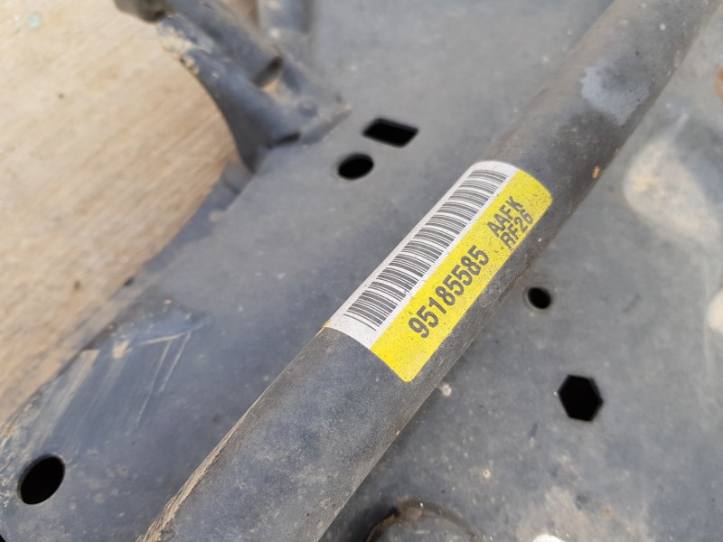 Recambio de puente delantero para opel mokka x selective referencia OEM IAM 42454890 95185585  Recambio de puente delantero para opel mokka x selective referencia OEM IAM 42454890 95185585