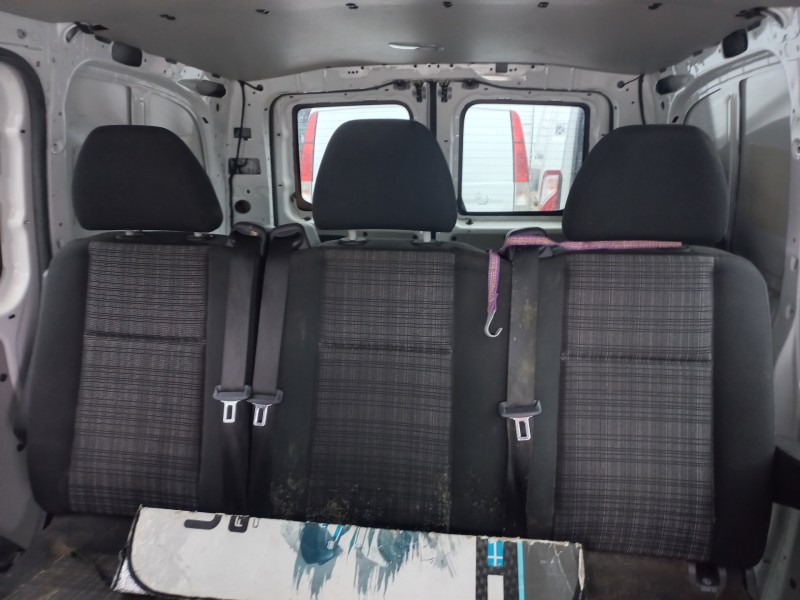 mercedes vito mixta 639 del año 2018