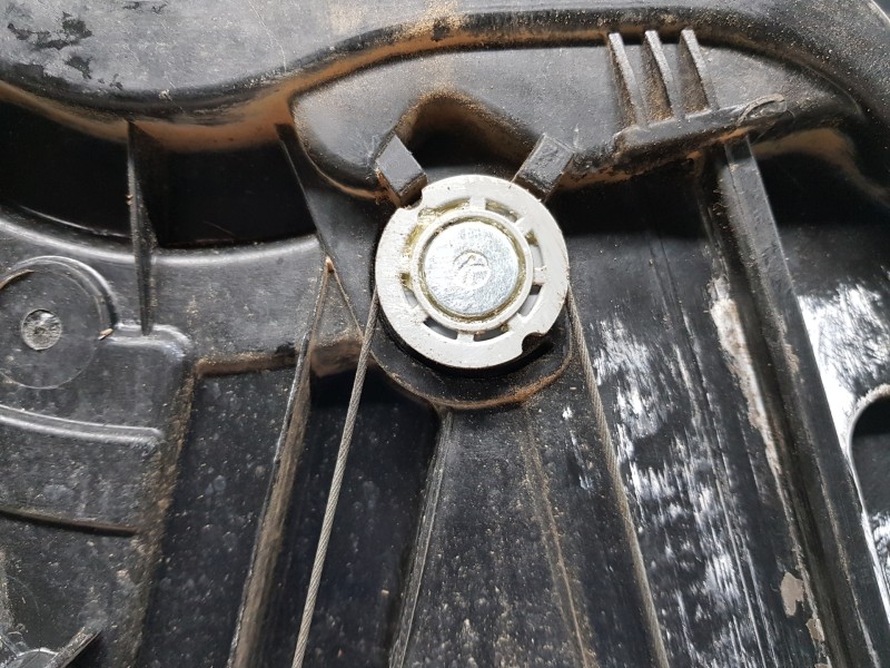 Recambio de elevalunas delantero derecho para hyundai tucson tl referencia OEM IAM 82481D7010 82460D7000 