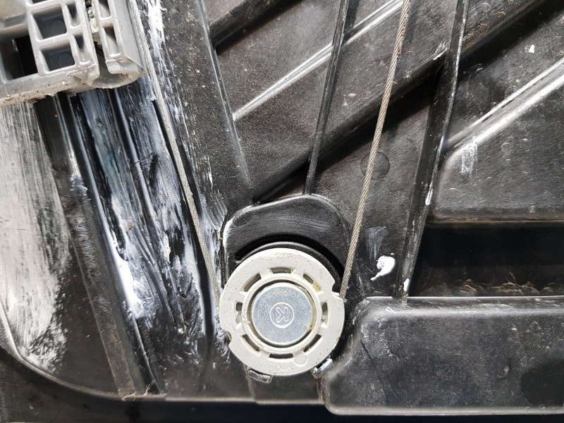 Recambio de elevalunas delantero derecho para hyundai tucson tl referencia OEM IAM 82481D7010 82460D7000 