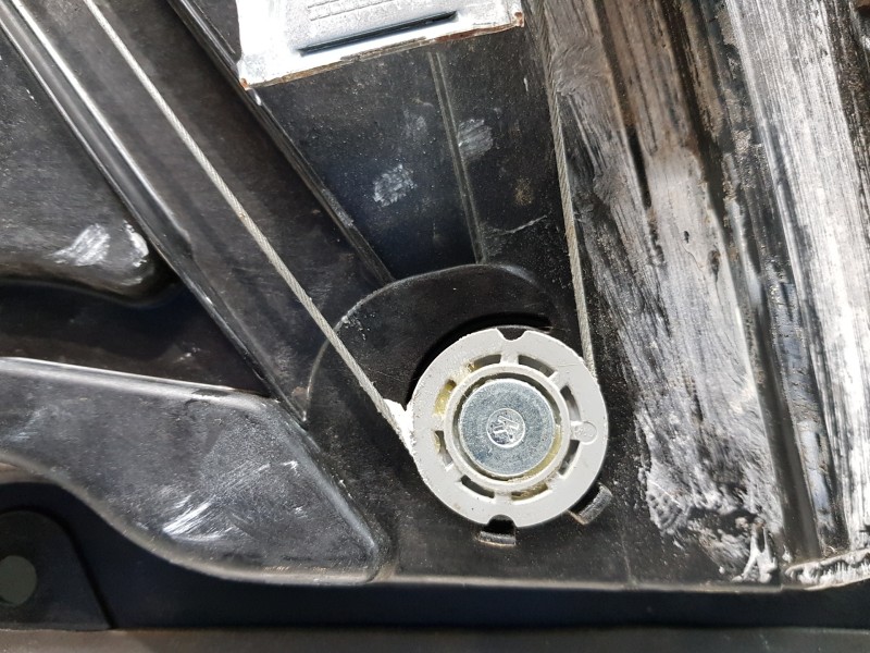 Recambio de elevalunas delantero derecho para hyundai tucson tl referencia OEM IAM 82481D7010 82460D7000 