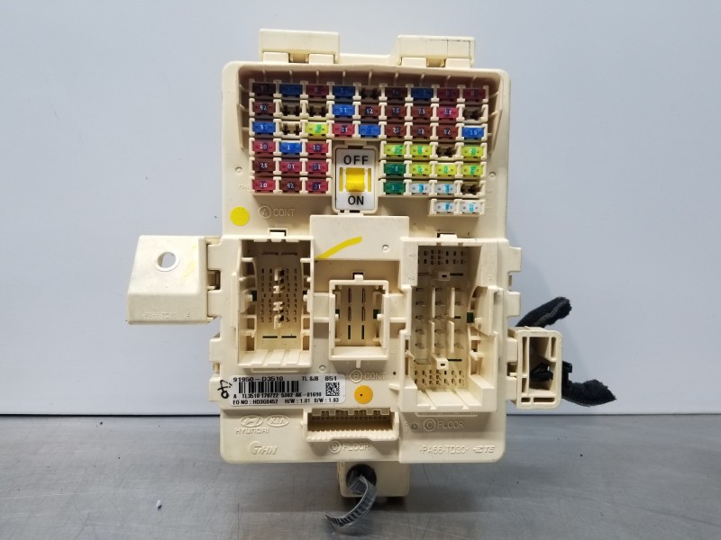 Recambio de caja reles / fusibles para hyundai tucson tl referencia OEM IAM 91950D3510  