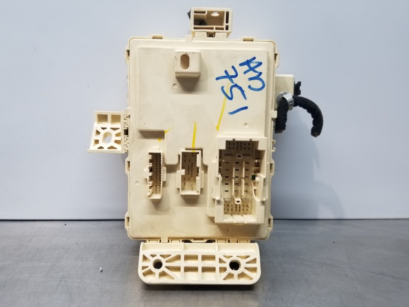 Recambio de caja reles / fusibles para hyundai tucson tl referencia OEM IAM 91950D3510  