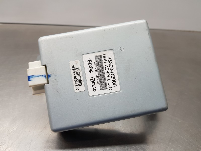 Recambio de modulo electronico para hyundai tucson tl referencia OEM IAM 95300D3000  