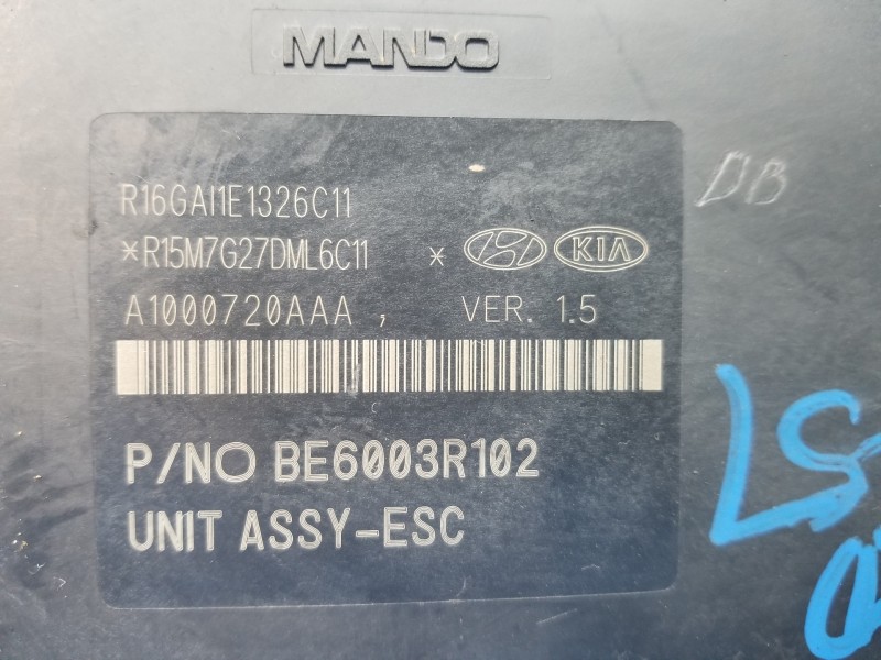 Recambio de abs para hyundai tucson tl referencia OEM IAM 58920D7110 BE6003R102 