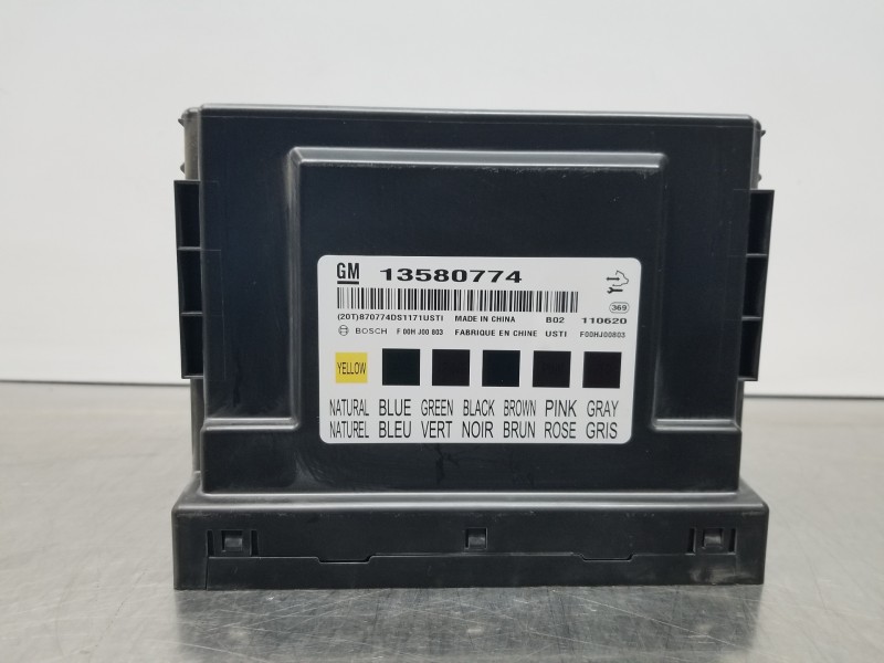 Recambio de modulo confort para chevrolet orlando ltz referencia OEM IAM 13580774  