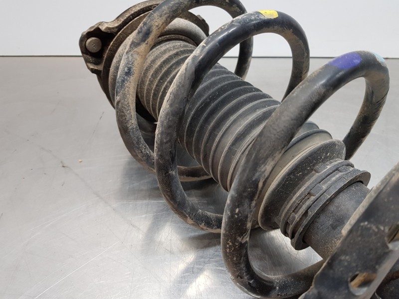 Recambio de amortiguador delantero izquierdo para hyundai tucson tl referencia OEM IAM 54650D7000  