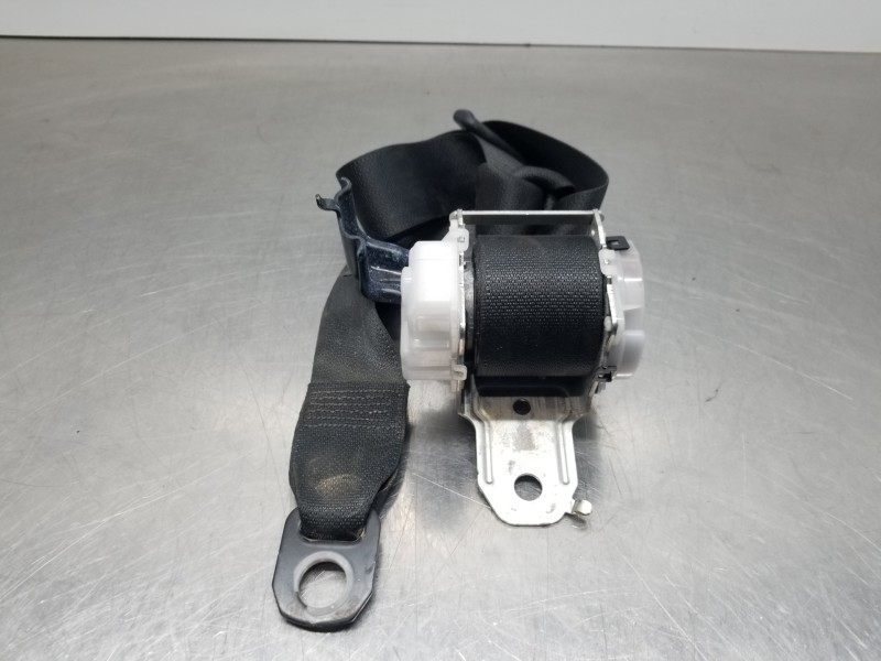 Recambio de cinturon seguridad trasero derecho para lexus nx essence referencia OEM IAM 7336078060C1  