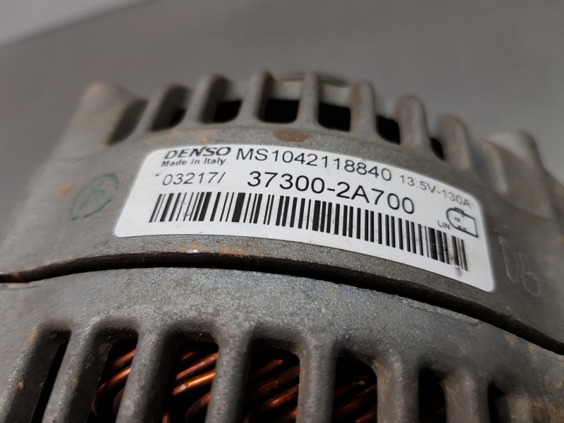 Recambio de alternador para hyundai tucson tl referencia OEM IAM 373002A700  